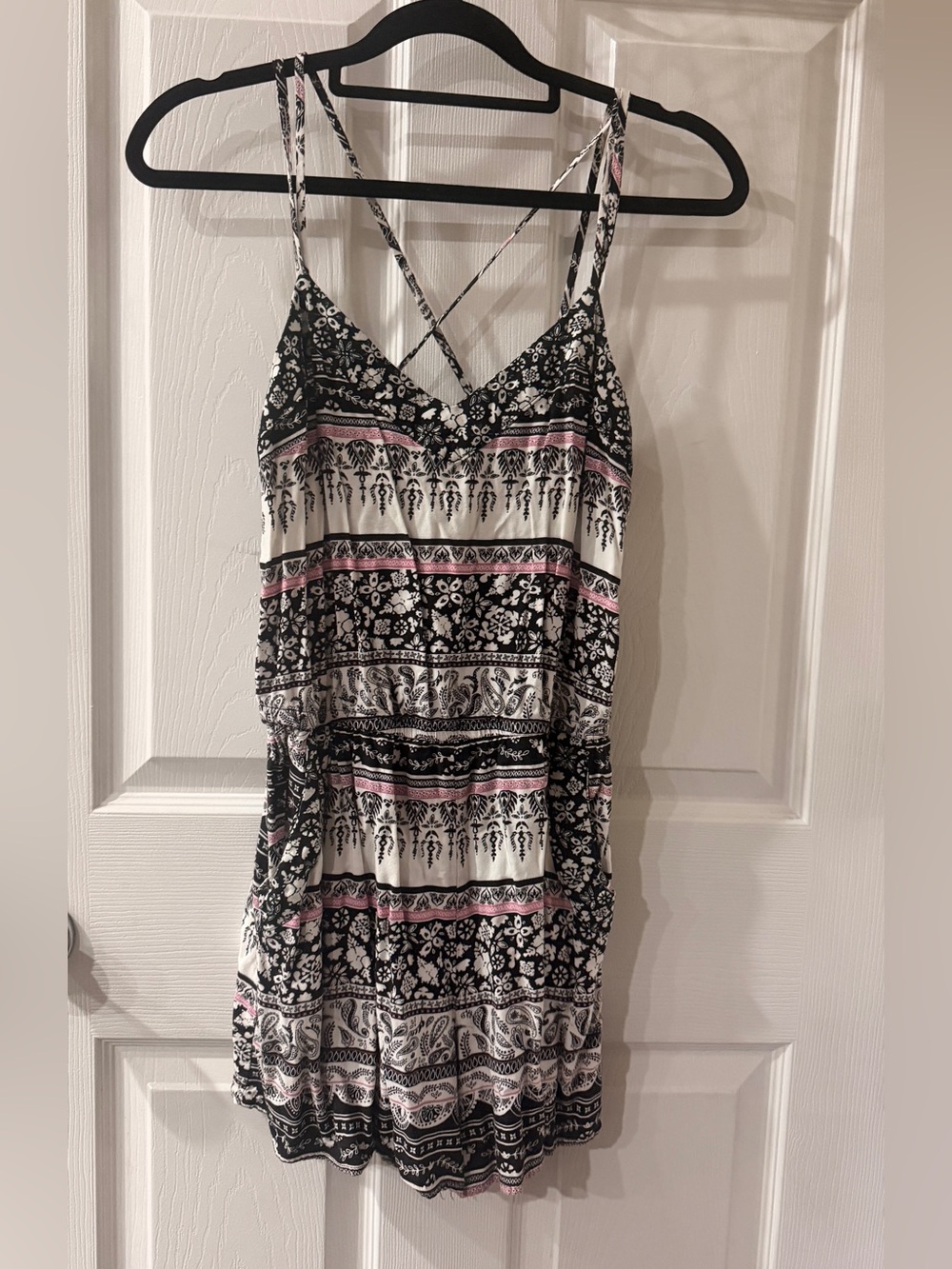 Boho Print Strappy Romper Black White Pink Floral Paisley Pockets Size S